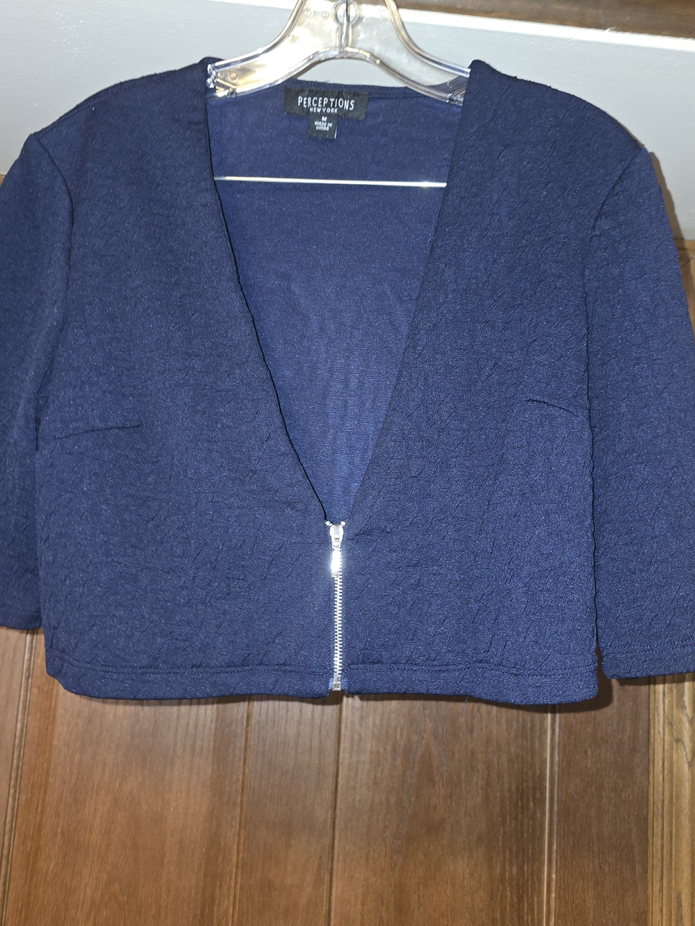 Perceptions New York Women's Medium Navy Textured Cropped Zip Bolero Jacket